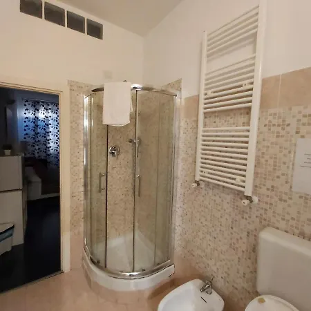 Πανσιόν Domus Del Corso 522 *